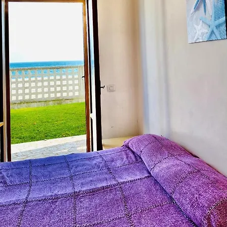 Le Case Sulla Spiaggia Holiday home *